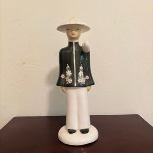 VTG 1940’s Signed Hedi Schoop Hollywood, CA Art Pottery Chinese Figurine